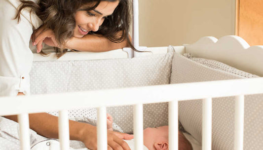 É sério que o seu bebê não dorme a noite inteira?
