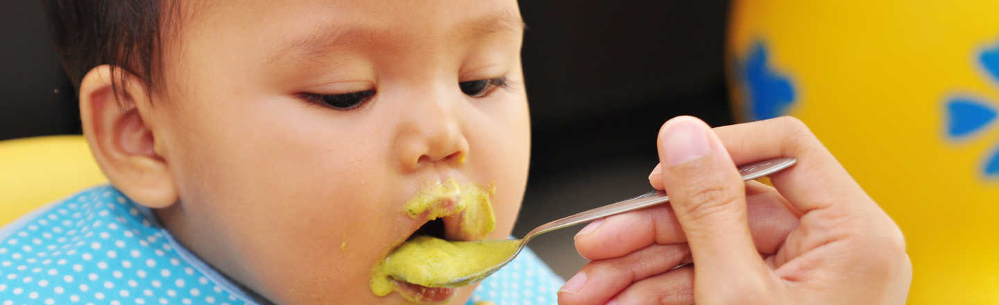 Como introduzir alimentos para os bebês?